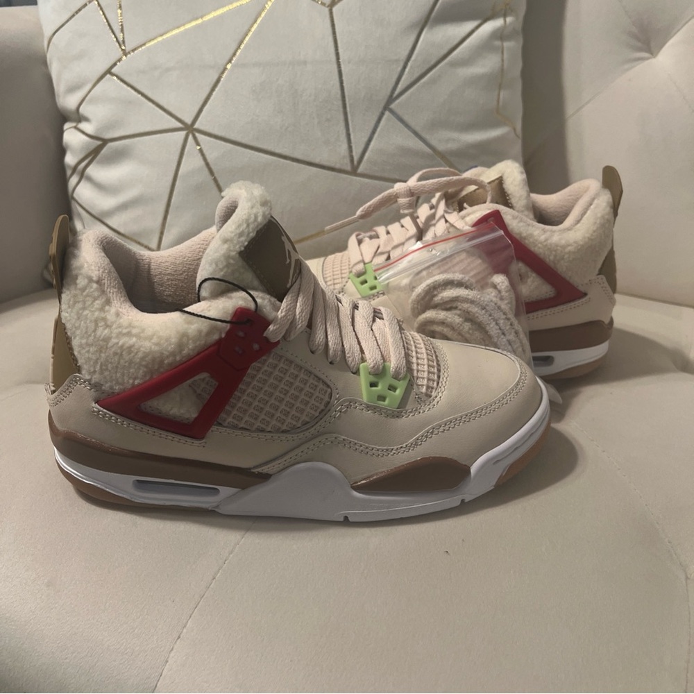 Air Jordan Retro 4 - Kids Shoes - Size 4.5Y